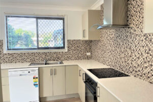 23 Warana Avenue, Southport, QLD 4215