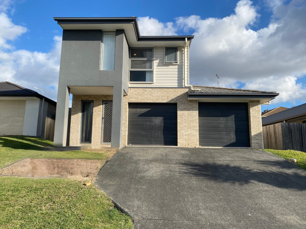 2/7 Essington Mews, Leichhardt, QLD 4305
