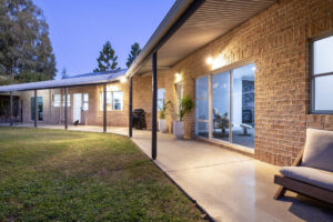 21 Rivervista Street, Riverhills, QLD 4074